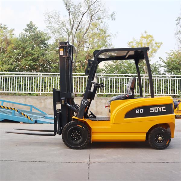 Carrello elevatore elettrico da 2000 kg