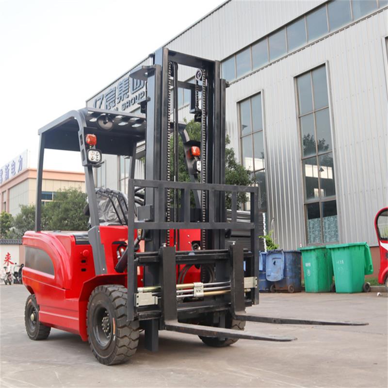 Carrello elevatore elettrico da 3000 kg